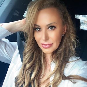 Meet your Posher, Jillian